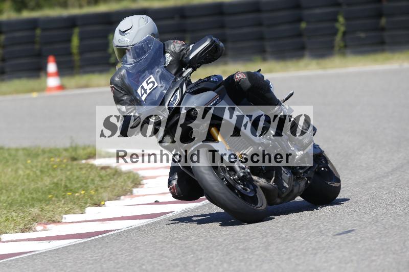 /Archiv-2025/48 25.08.2025 Cornu Master School ADR/blau-bleu/45